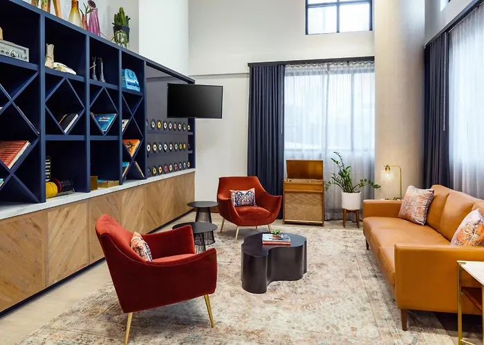 Cheap hotels Indigo Austin Downtown - University By Ihg