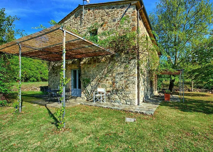 Villa Gualchiere by PosarelliVillas