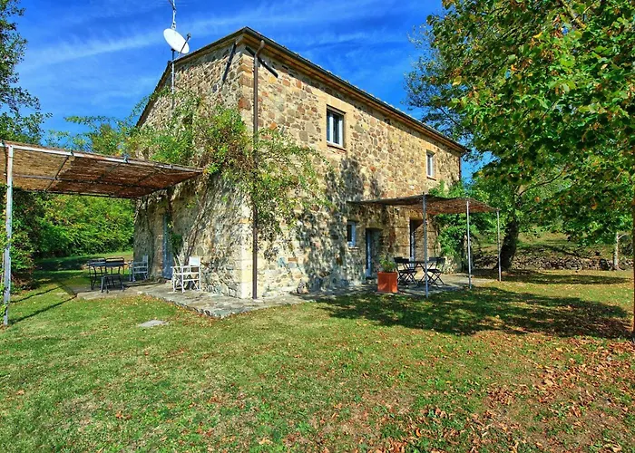 Villa Gualchiere by PosarelliVillas