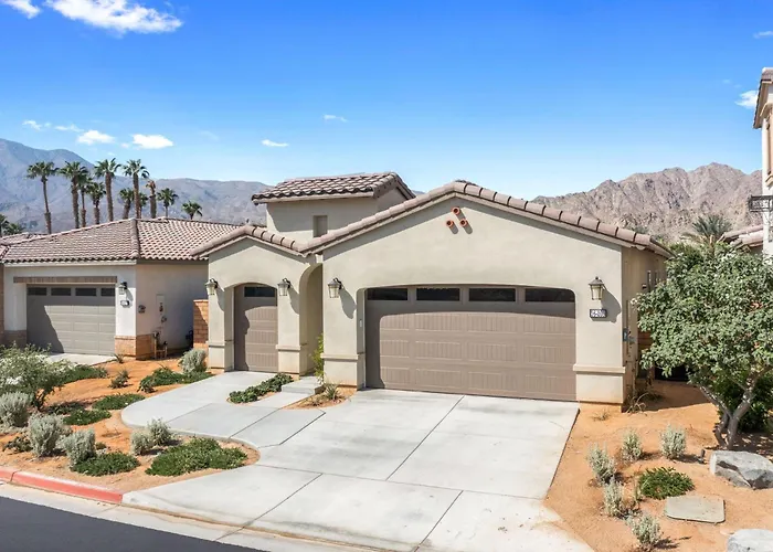 Brand New Signature Home In Pga West!