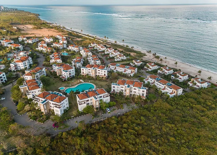 Mola Zuri Retreat
