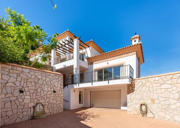 Villa Amland - Golf Paradise With Private Swimming Pool