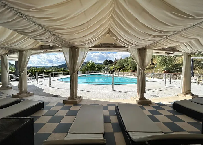 Alfresco Luxury Villa With Heated Pool