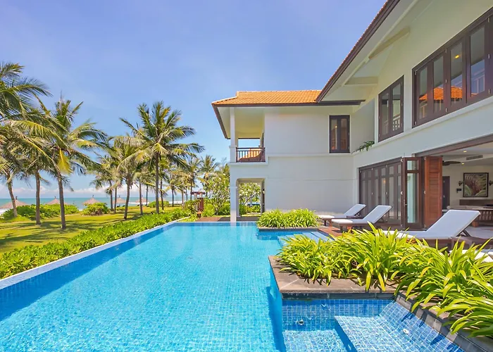 Purama Villas Da Nang Beachfront Resort & Spa