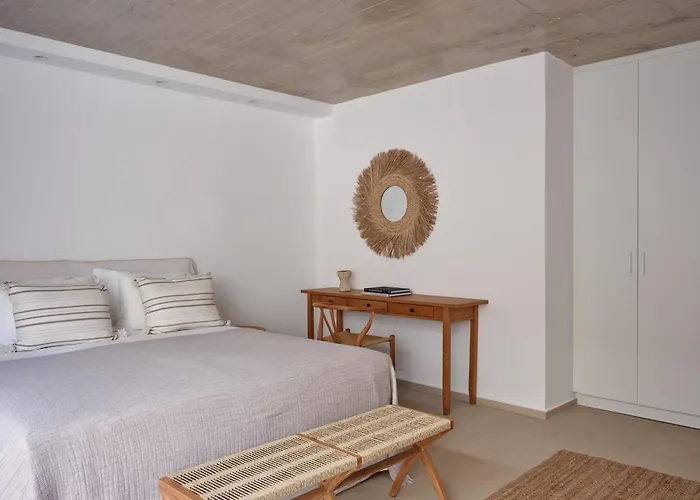 Mando Seaside Villa