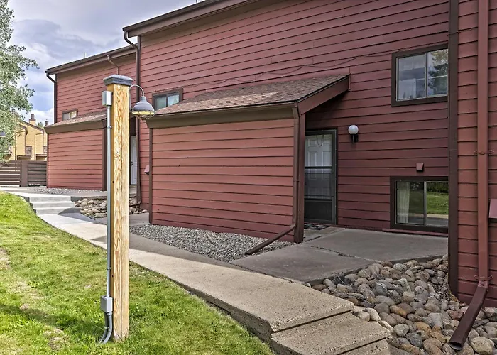 Warm Fraser Townhome W/ Community Amenities!