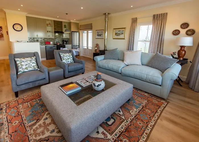 Greenhill Farm Manor House Plettenberg Bay - Private House Sleeps 8