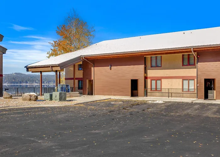 New! Beach Cruzen - Crystal Beach - Lakefront - Beach - Seasonal Pool