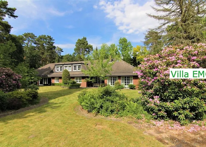 Ferienhaus Villa Emg Celle Nah Hannover Mit Pool, Kamin, Garten, Teich, Wald, Partyraum Fuer Familien Gruppen Bis 22 Personen