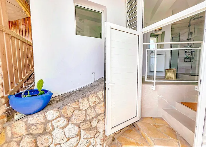 Villa West Indies, Spectacular Sea View, Inside Orient Bay Resort, Private Pool
