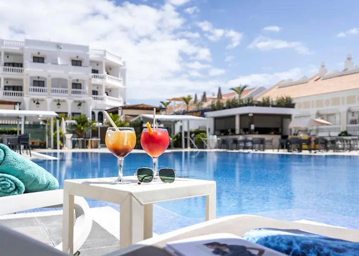 Ona Hollywood Mirage