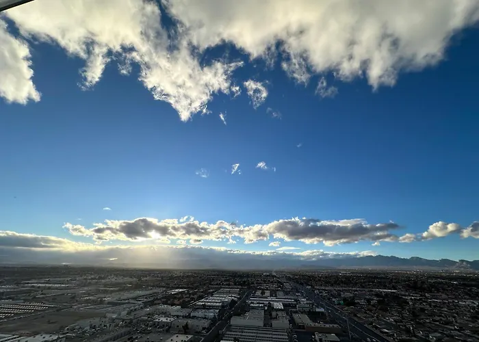 Waterpark hotel: Palms Place One Bedroom Suite 1220 Sqft