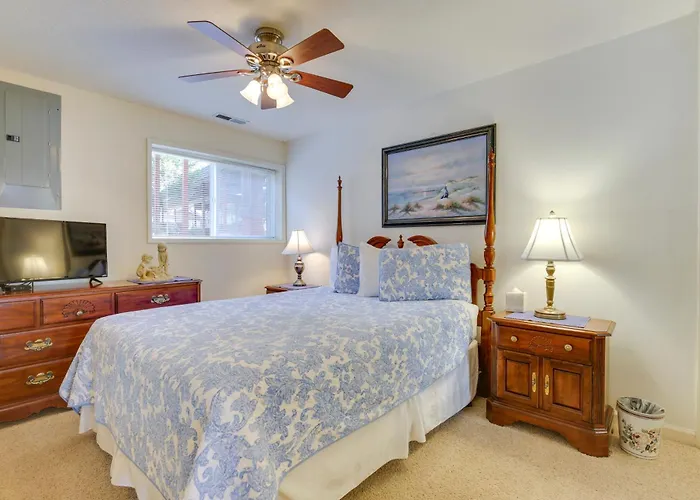 Cozy Oregon Resort Condo - Steps To Lincoln Beach!