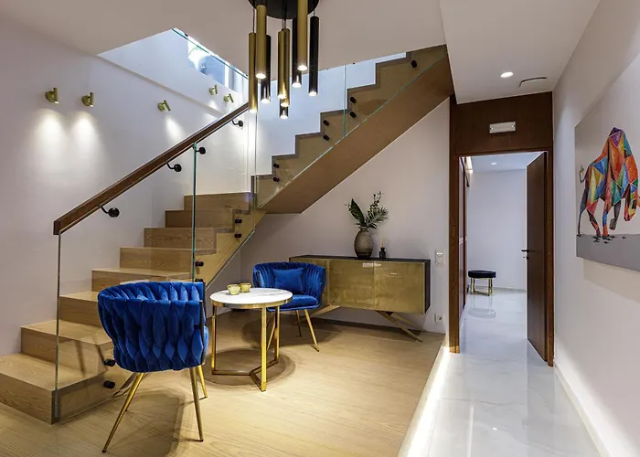 Zillion Villa - Sapphire Shores Beachfront Retreat By Etouri