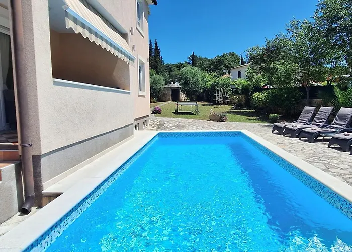 Family villa Oaza in Pula