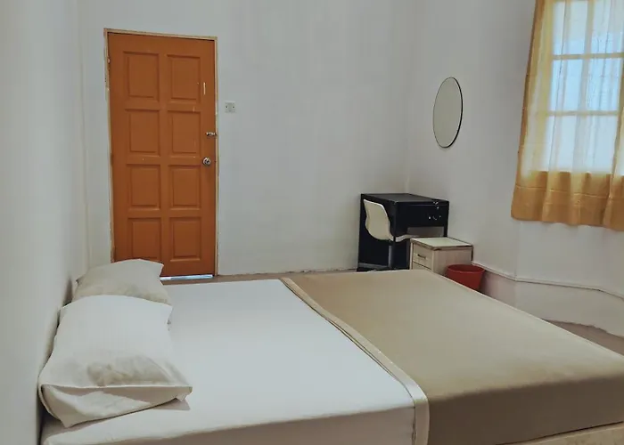 Pearl Villa 5 Bedroom Unit 1