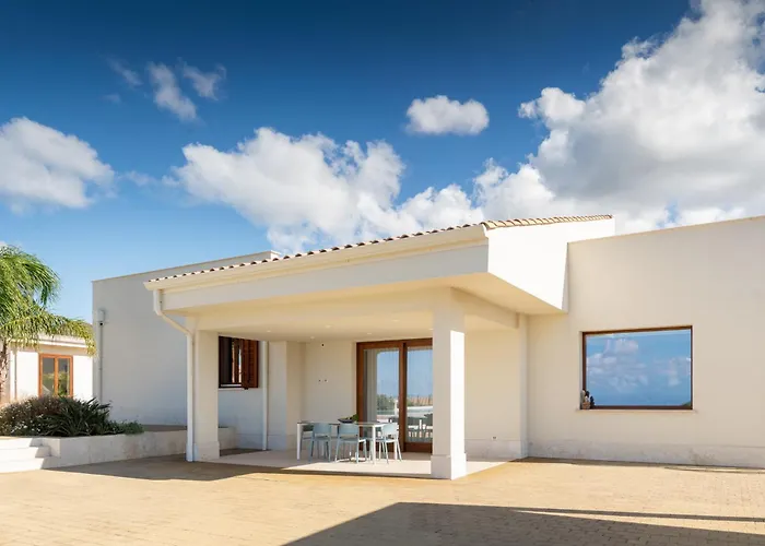 Villa Etesiae