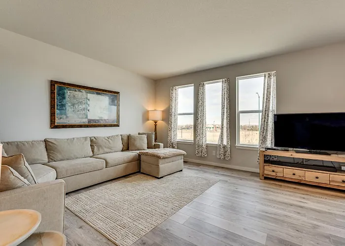 Hike, Bike & More: Superior Home 3 Mi To Parks!