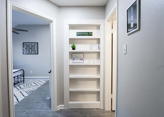 6S Hideout Houston