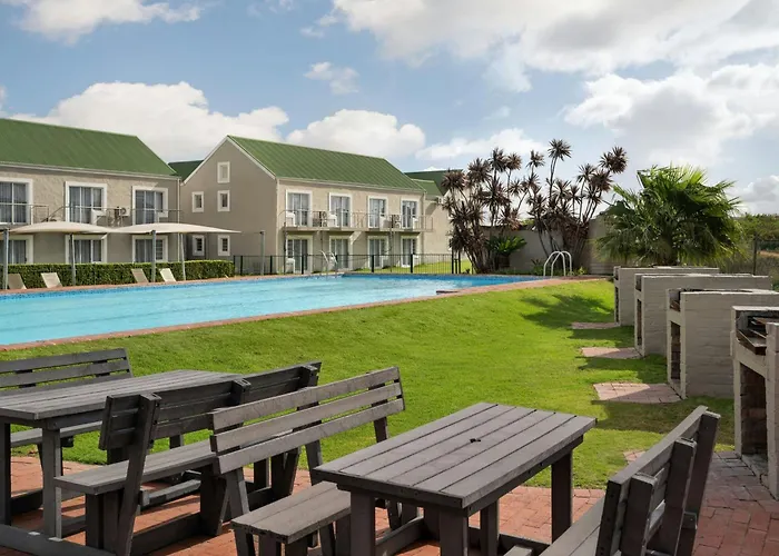 Protea Hotel By Marriott Stellenbosch & Conference Centre