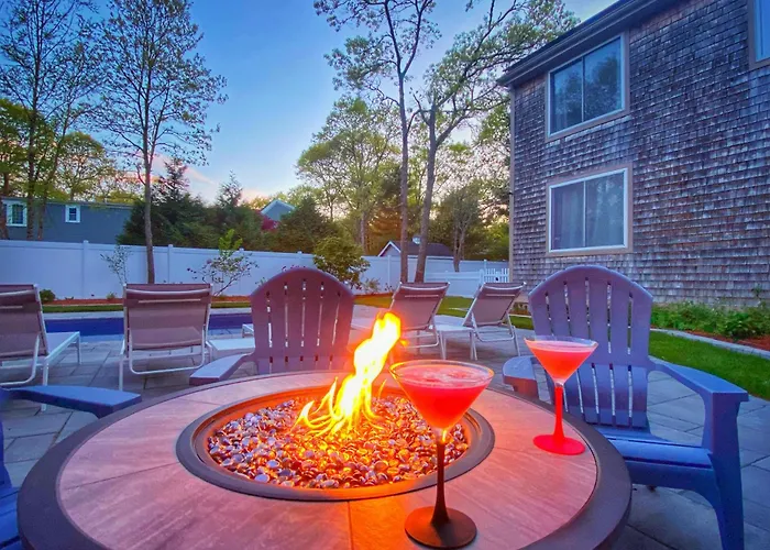 Overlook Poolside Getaway With Seasonal Pool