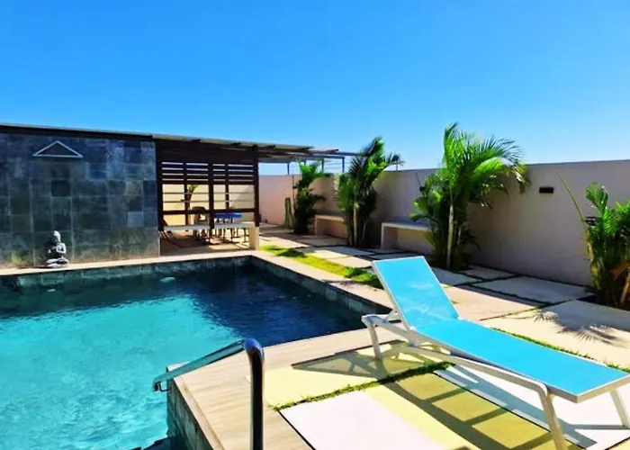 Modern Luxury 4-Bedroom Villa With Private Pool, Bbq Flic En Flac