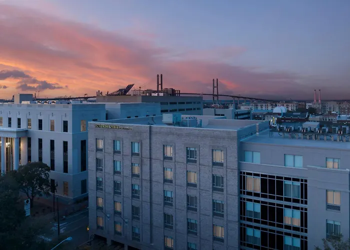 Resort: Springhill Suites By Marriott Savannah Downtown Historic District