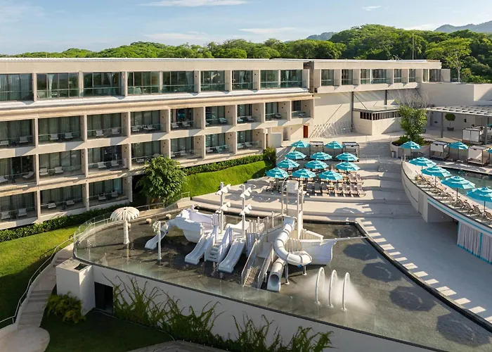 Pet Friendly hotel: Dreams Bahia Mita Surf And Spa