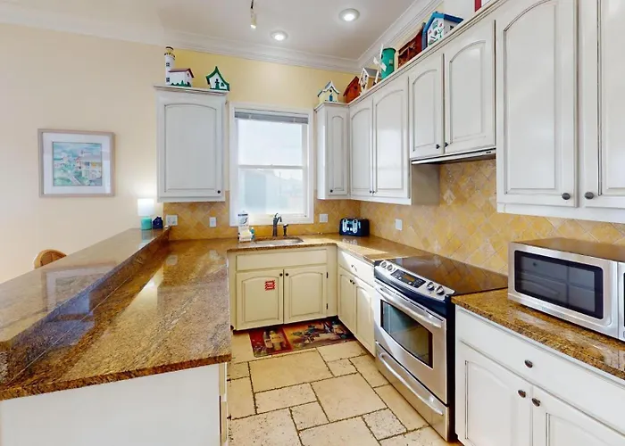 Sea Watch-Beachfront-Private Pool-Pet Friendly