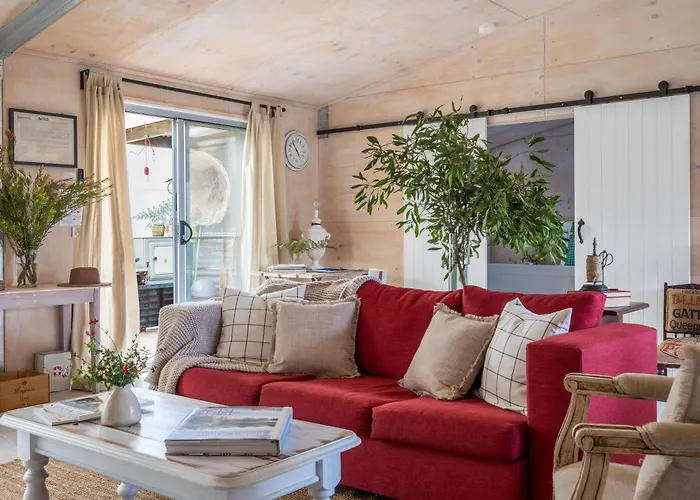 17Pounds Country Estate & Aqua Wellness Retreat