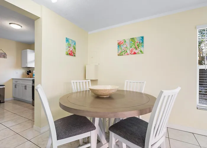 Apartment: Living The Dream By Beachside Management