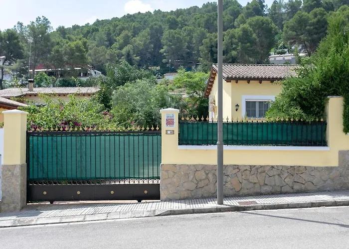 Luxury Villa Close To Beach, Mountain And Golf!