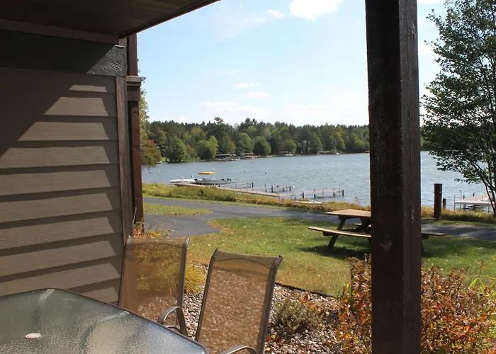 2 Bedroom Condo, Duck Lake Lower