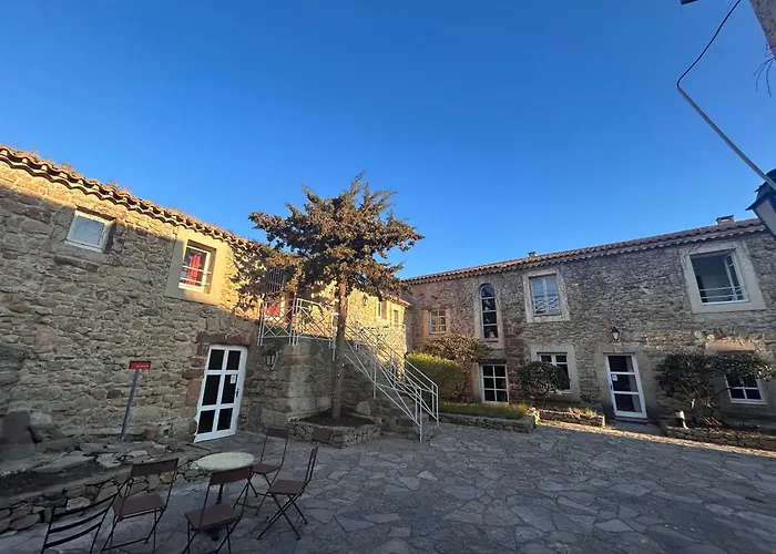 Maison d'hôtes: Chambres d'hôtes Château de Jonquières