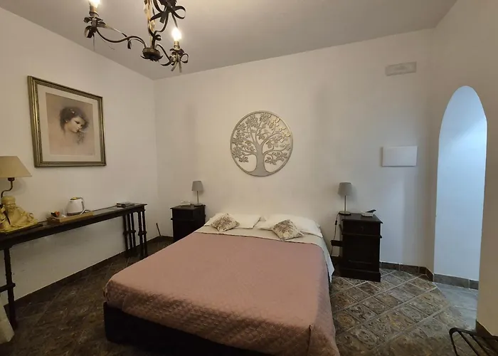 Hotel con piscina: La Cicogna