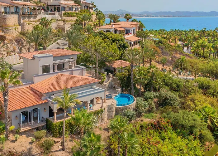Beautiful 3 Bd Villa With Staff And Steps From The Beach In Del Mar Palmilla
