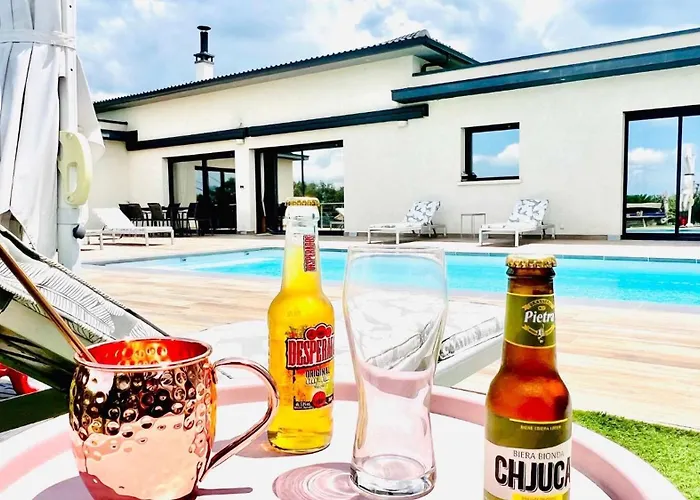 luxe 5 étoiles à Porticcio, vue mer, proche des plages