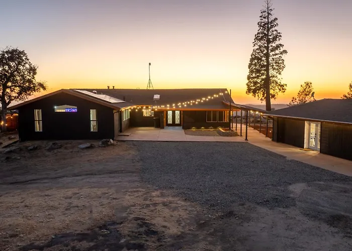 4000 Sf, 20 Acre Gated Luxe Estate, Game Room, Pano View, Pool, Spa