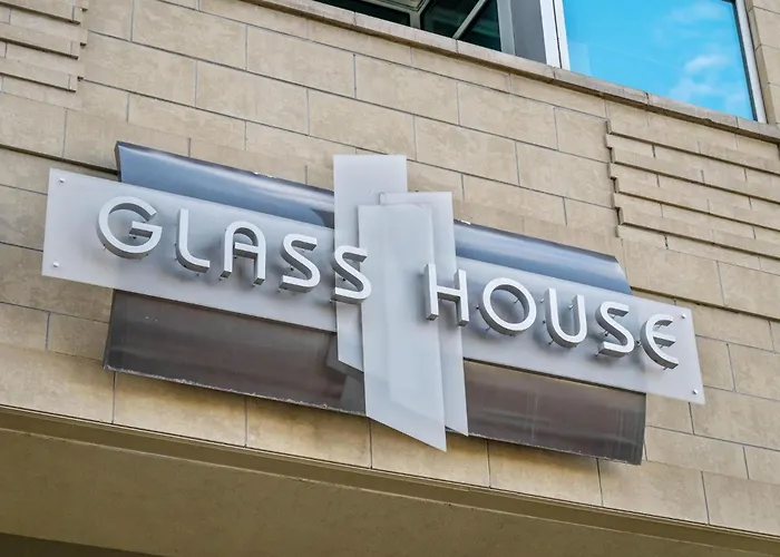 1700 Bassett, Unit 711