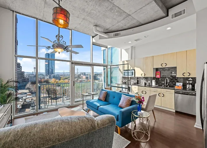 1700 Bassett, Unit 711