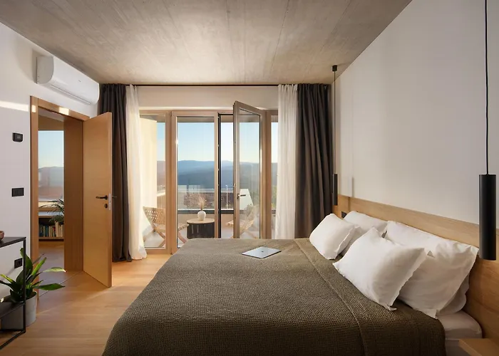 Green Tree Villas - Villa Immortella