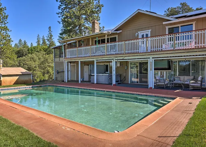 Jackson Escape W/ Hot Tub & Mtn Views!
