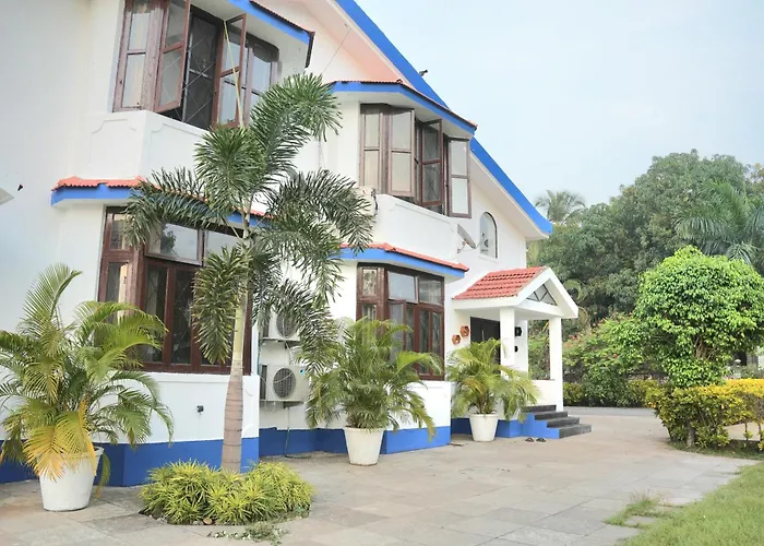 Turquoise 5Bhk Villa In Arpora 5Mins To Baga