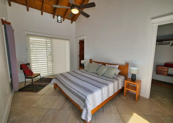 Spectacular Luxury Rental With Ocean Views And Private Pool