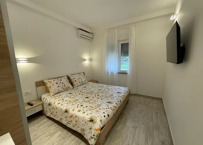 Apartments Demarin
