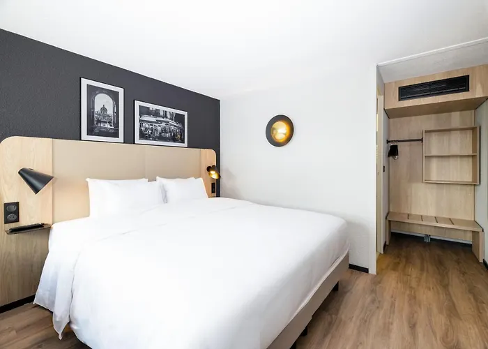 Campanile Nature - Bordeaux Lac