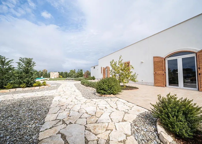 Pool & Private Parking Donna Lina