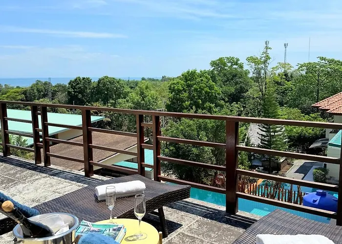 Sea View Luxury Mansion, Pool & Jacuzzi - Koh Chang