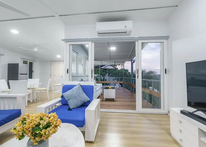 Seaview Private Villas