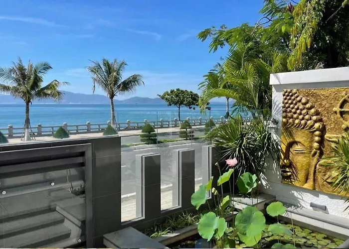 Ocean View Villa - 8 Bedrooms - In Great Location - Just 10M From The Beach
